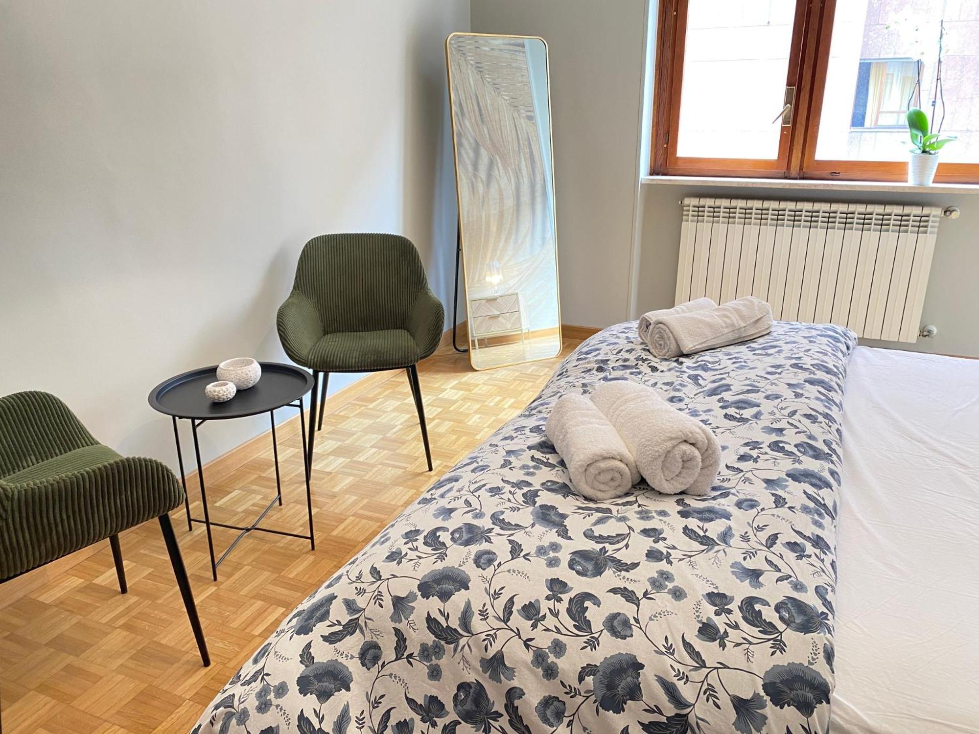 Апартаменты Julie'S House Lecce City Center Экстерьер фото
